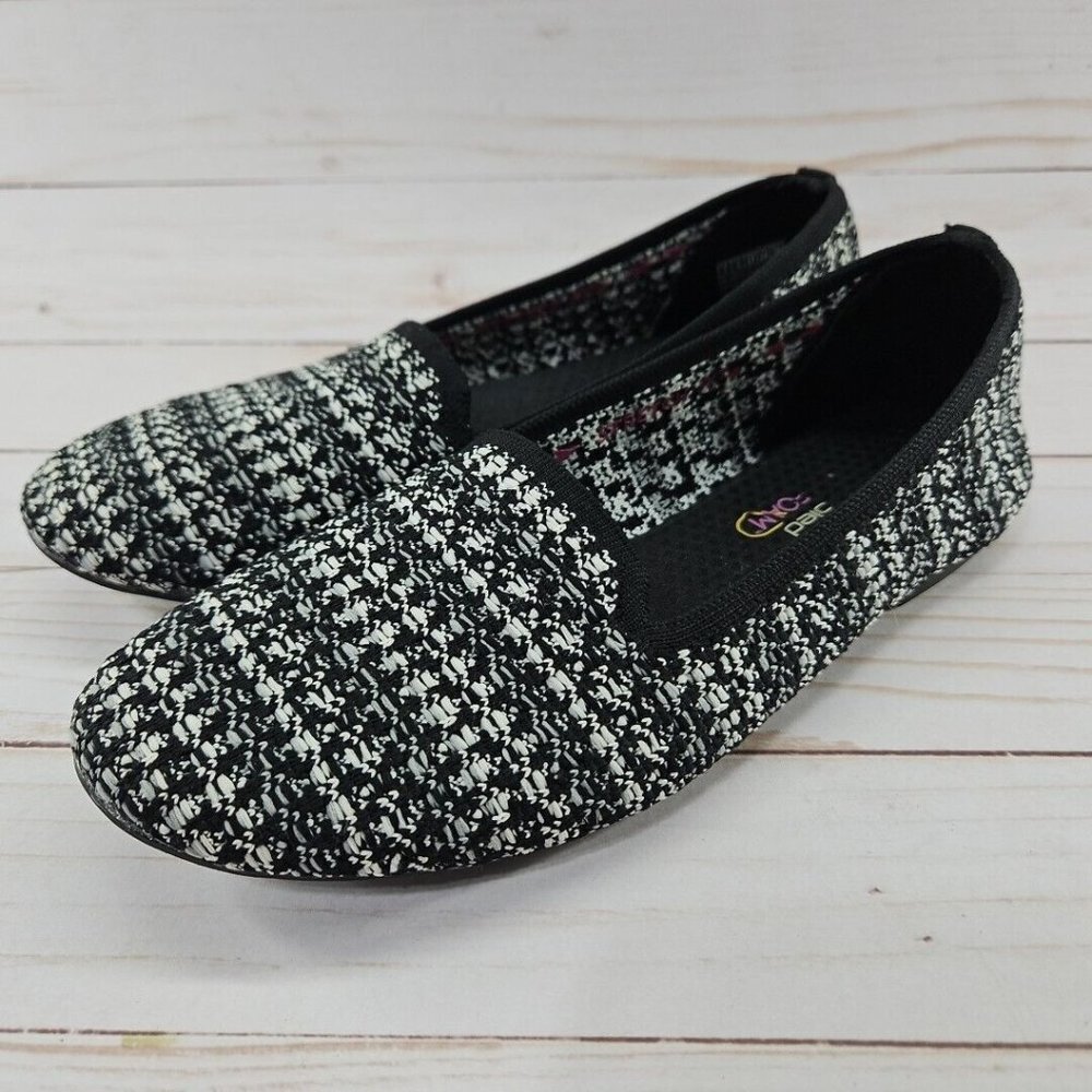 Skechers Cleo Round Our Moment Womens‎ 7 Flat Black White Knit Stretch Fit Shoe